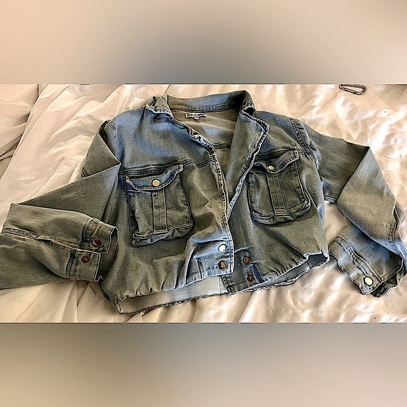 Jean jacket - Picture 6 of 6